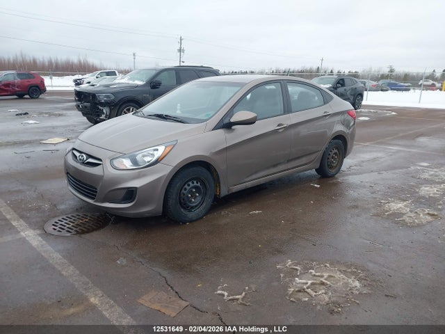 12531649 :رقم المزاد ، KMHCT4AE0CU137390 vin ، 2012 Hyundai Accent Gls/gs مزاد بيع