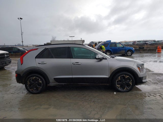 KNDCR3L15R5110888 KIA Niro Wind