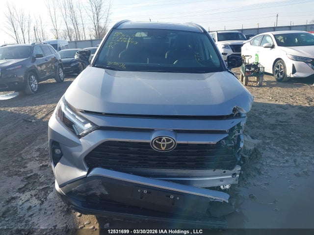 2025 Toyota Rav4 Xle/xle Premium მანქანა იყიდება აუქციონზე, vin: 2T3R1RFV4SC558493, აუქციონის ნომერი: 12531699