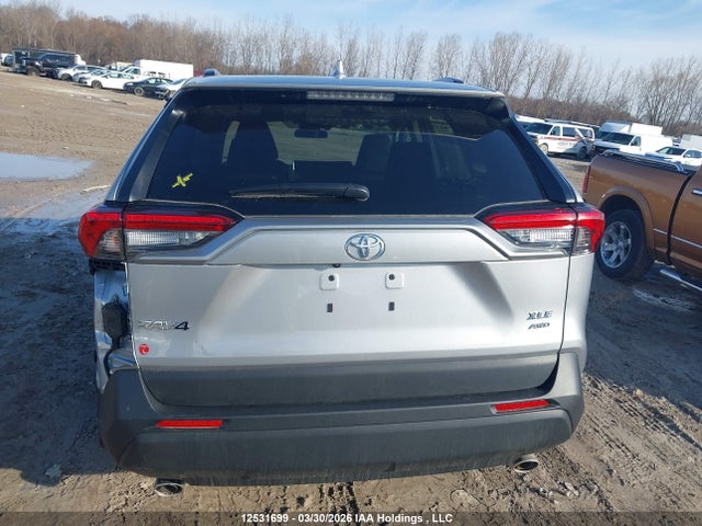 2025 Toyota Rav4 Xle/xle Premium მანქანა იყიდება აუქციონზე, vin: 2T3R1RFV4SC558493, აუქციონის ნომერი: 12531699