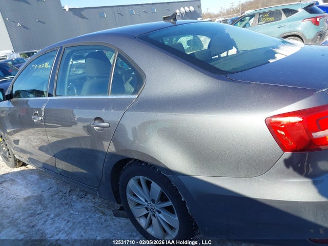 3VW2K7AJ7FM421641 Volkswagen Jetta 2.0l Trendline/2.0l Trendline+