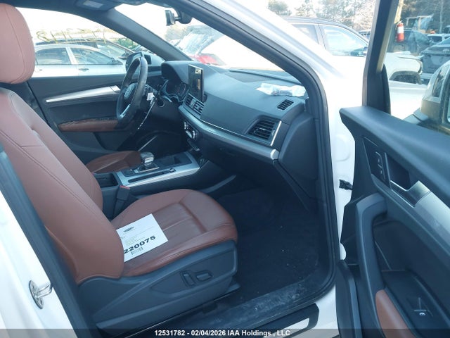 WA1AAAFY7M2050757 Audi Q5 PREMIUM