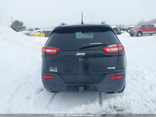 1C4PJMCXXJD591881 Jeep Cherokee Latitude