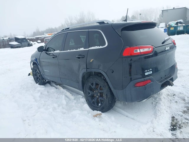 1C4PJMCXXJD591881 Jeep Cherokee Latitude