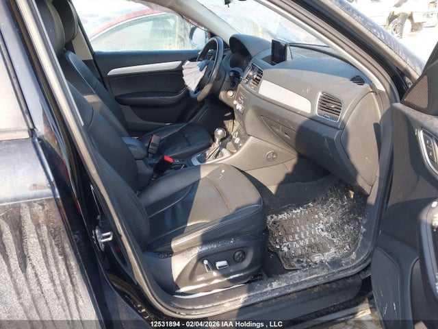 WA1BCCFS0JR021495 Audi Q3 PREMIUM