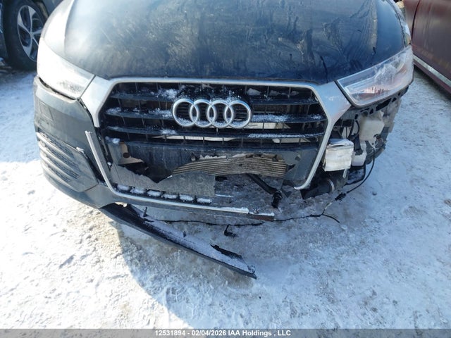 WA1BCCFS0JR021495 Audi Q3 PREMIUM