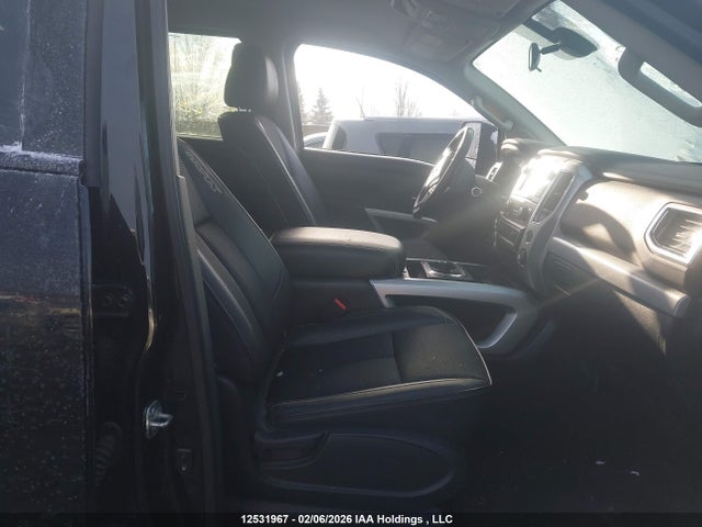 12531967 :رقم المزاد ، 1N6AA1E58KN528741 vin ، 2019 Nissan Titan Platinum/pro-4x/s/sl Midnight Edition/sv/sv Midnight Edition مزاد بيع
