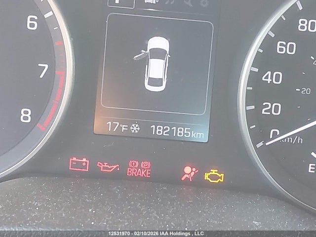 KMHD84LF4HU093851 Hyundai Elantra
