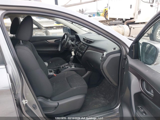 JN1BJ1AV9PW001261 Nissan QASHQAI