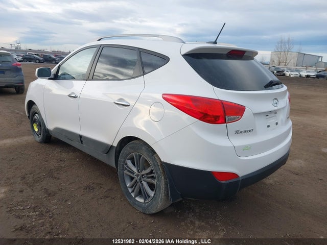 KM8JUCAG5FU063002 Hyundai Tucson Limited/se