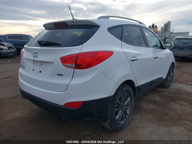 KM8JUCAG5FU063002 Hyundai Tucson Limited/se