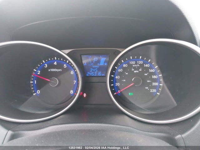 KM8JUCAG5FU063002 Hyundai Tucson Limited/se