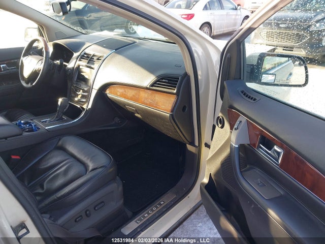 2LMDJ8JK5EBL01107 Lincoln MKX