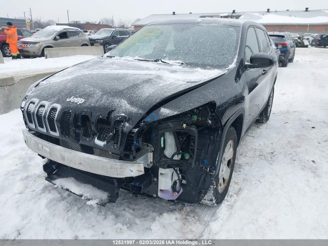 1C4PJMAB5HW664242 Jeep Cherokee Sport