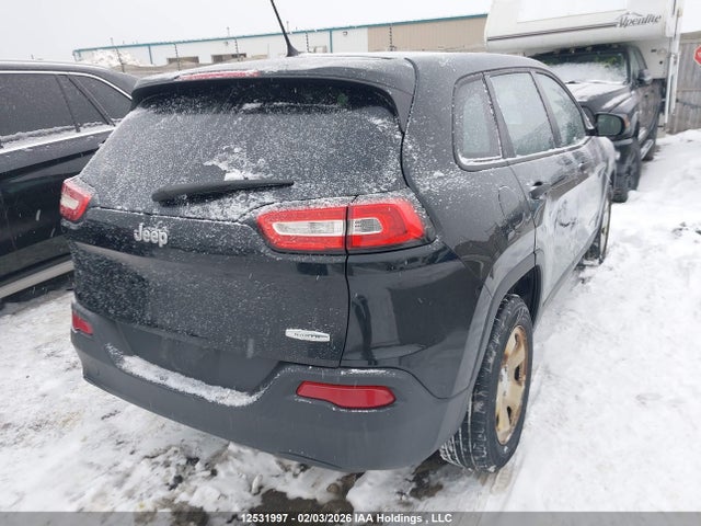1C4PJMAB5HW664242 Jeep Cherokee Sport