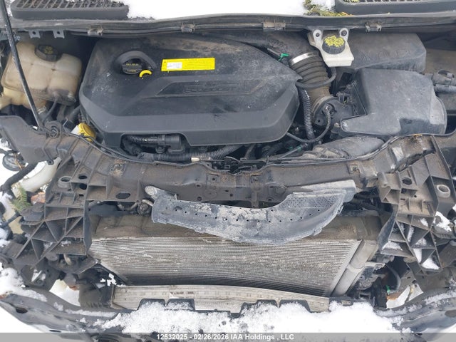 1FMCU0GX8GUA00301 Ford ESCAPE SE