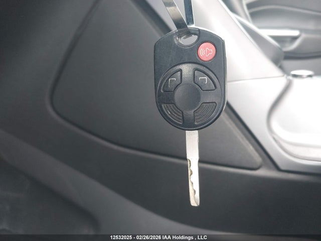 1FMCU0GX8GUA00301 Ford ESCAPE SE
