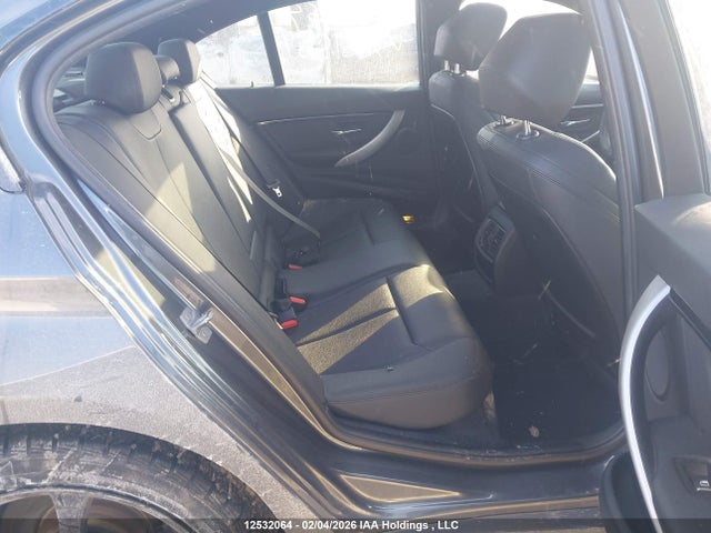 WBA8D9C58JEM31559 BMW 330i Xdrive