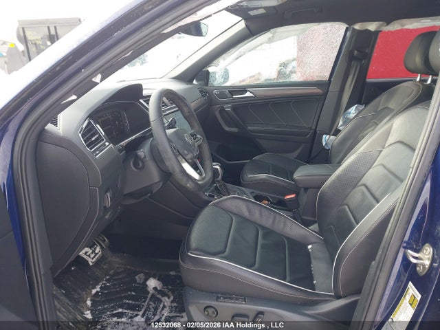 3VV4B7AX2NM053336 Volkswagen Tiguan Highline R-line