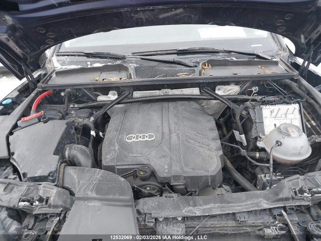 WA1AAAFY3R2061990 Audi Q5 Komfort 45