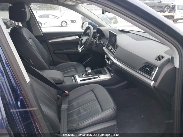 WA1AAAFY3R2061990 Audi Q5 Komfort 45
