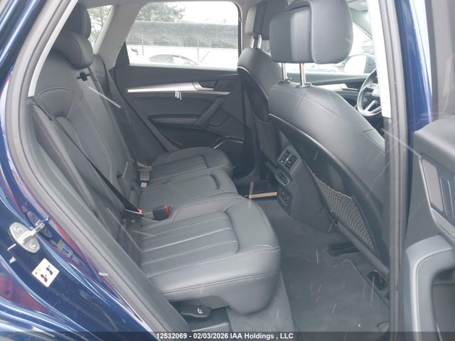 WA1AAAFY3R2061990 Audi Q5 Komfort 45