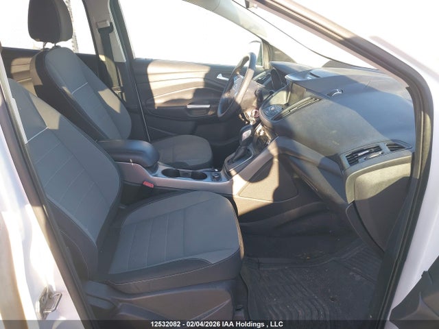 2013 Ford Escape Se მანქანა იყიდება აუქციონზე, vin: 1FMCU9G96DUC89583, აუქციონის ნომერი: 12532082