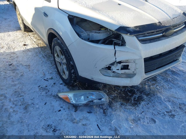 2013 Ford Escape Se მანქანა იყიდება აუქციონზე, vin: 1FMCU9G96DUC89583, აუქციონის ნომერი: 12532082