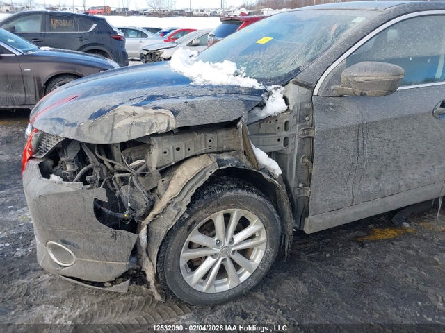 JN1BJ1CR0JW209150 Nissan Qashqai S/sl/sv