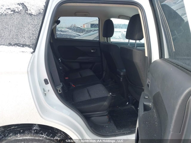 JA4AZ2A31EZ602305 Mitsubishi Outlander
