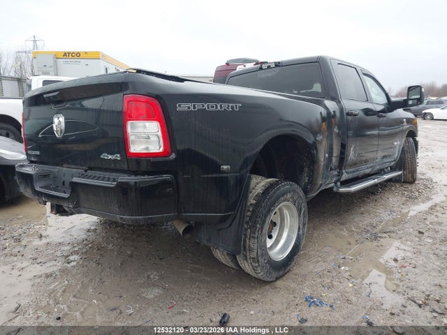12532120 :رقم المزاد ، 3C63RRHL2PG575557 vin ، 2023 Ram 3500 Big Horn مزاد بيع