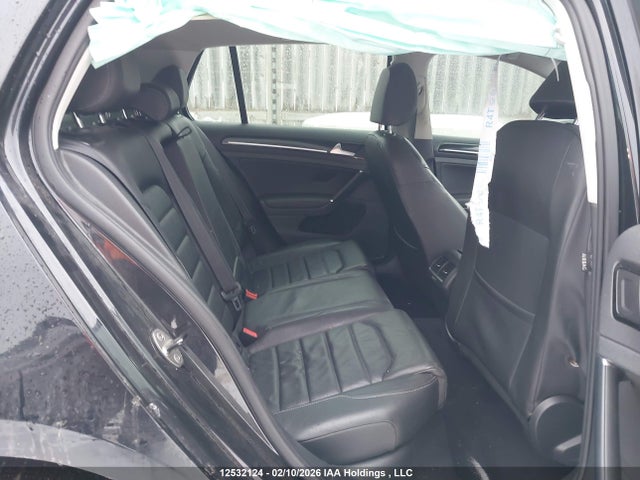 3VW117AU8FM010354 Volkswagen Golf