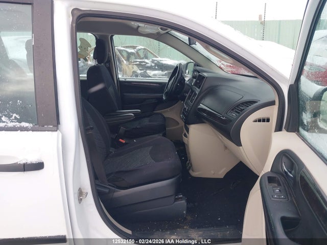 2C4RDGBG7GR276013 Dodge Grand Caravan Se/sxt