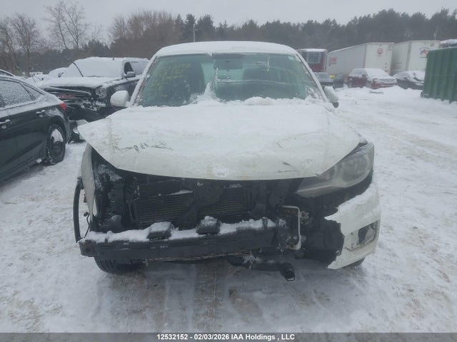 2014 Volkswagen Tiguan Comfortline/highline/trendline მანქანა იყიდება აუქციონზე, vin: WVGJV3AX0EW588565, აუქციონის ნომერი: 12532152