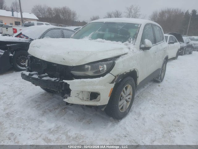 2014 Volkswagen Tiguan Comfortline/highline/trendline მანქანა იყიდება აუქციონზე, vin: WVGJV3AX0EW588565, აუქციონის ნომერი: 12532152