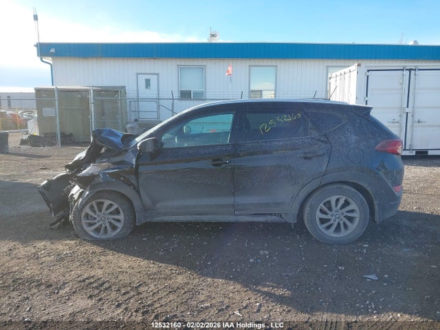 KM8J3CA4XGU066195 Hyundai Tucson Limited/sport And Eco/se