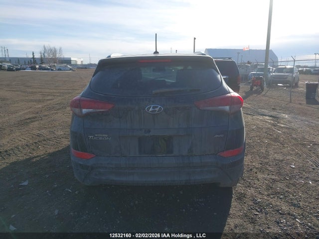 KM8J3CA4XGU066195 Hyundai Tucson Limited/sport And Eco/se