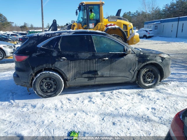 1FMCU9G60LUB89032 Ford ESCAPE SE