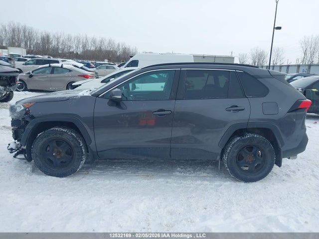 2T3W1RFV2KW009943 Toyota Rav4 Xle