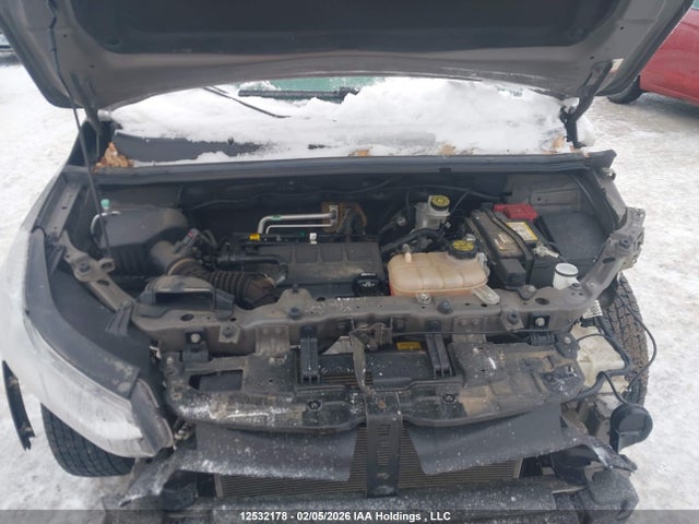KL7CJKSB8LB317180 Chevrolet TRAX LS