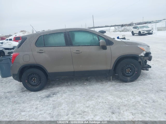 KL7CJKSB8LB317180 Chevrolet TRAX LS