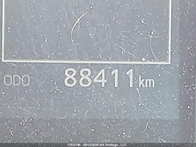 4T1B11HK7JU032239 Toyota CAMRY LE/XLE