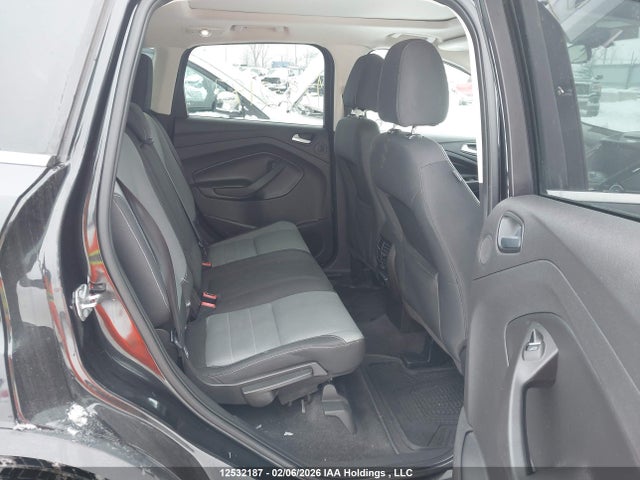 1FMCU0GX1FUC18000 Ford ESCAPE SE