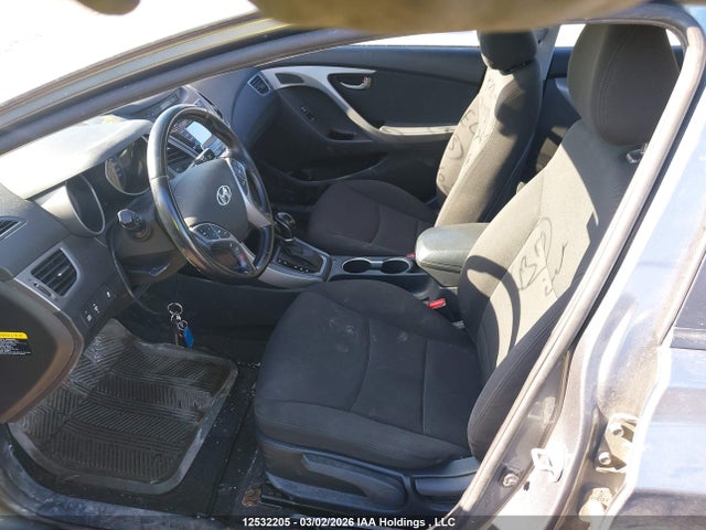 KMHDH4AH5GU590393 Hyundai Elantra Gls