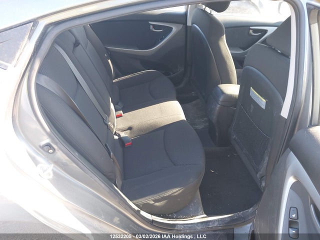 KMHDH4AH5GU590393 Hyundai Elantra Gls