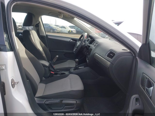 3VW167AJ7HM357104 Volkswagen JETTA S