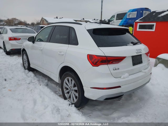 WA1AECF37L1054753 Audi Q3 PREMIUM