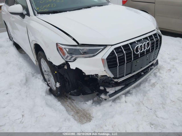 WA1AECF37L1054753 Audi Q3 PREMIUM