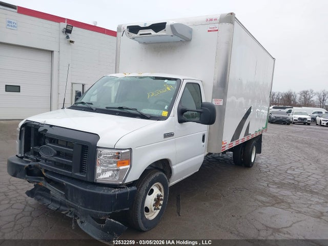 1FDXE4FN1RDD26109 Ford Econoline E450 Super Duty Cutaway Van