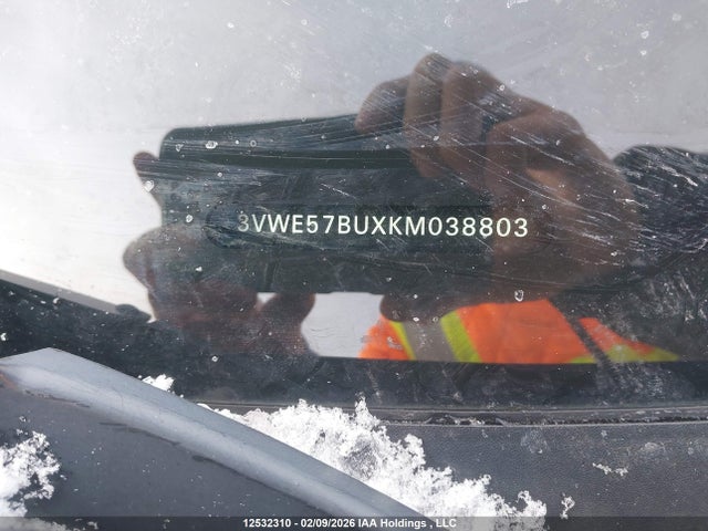 3VWE57BUXKM038803 Volkswagen JETTA SEL